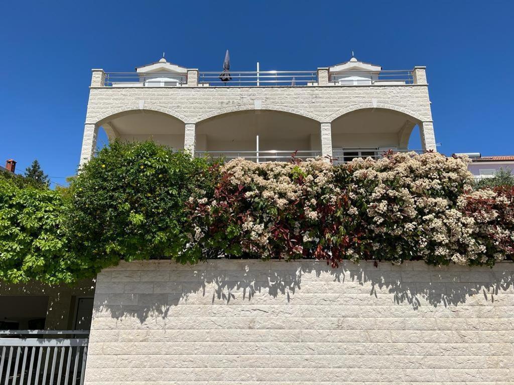 Villa Marta Apartmani Trogir Exterior foto