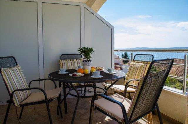 Villa Marta Apartmani Trogir Exterior foto