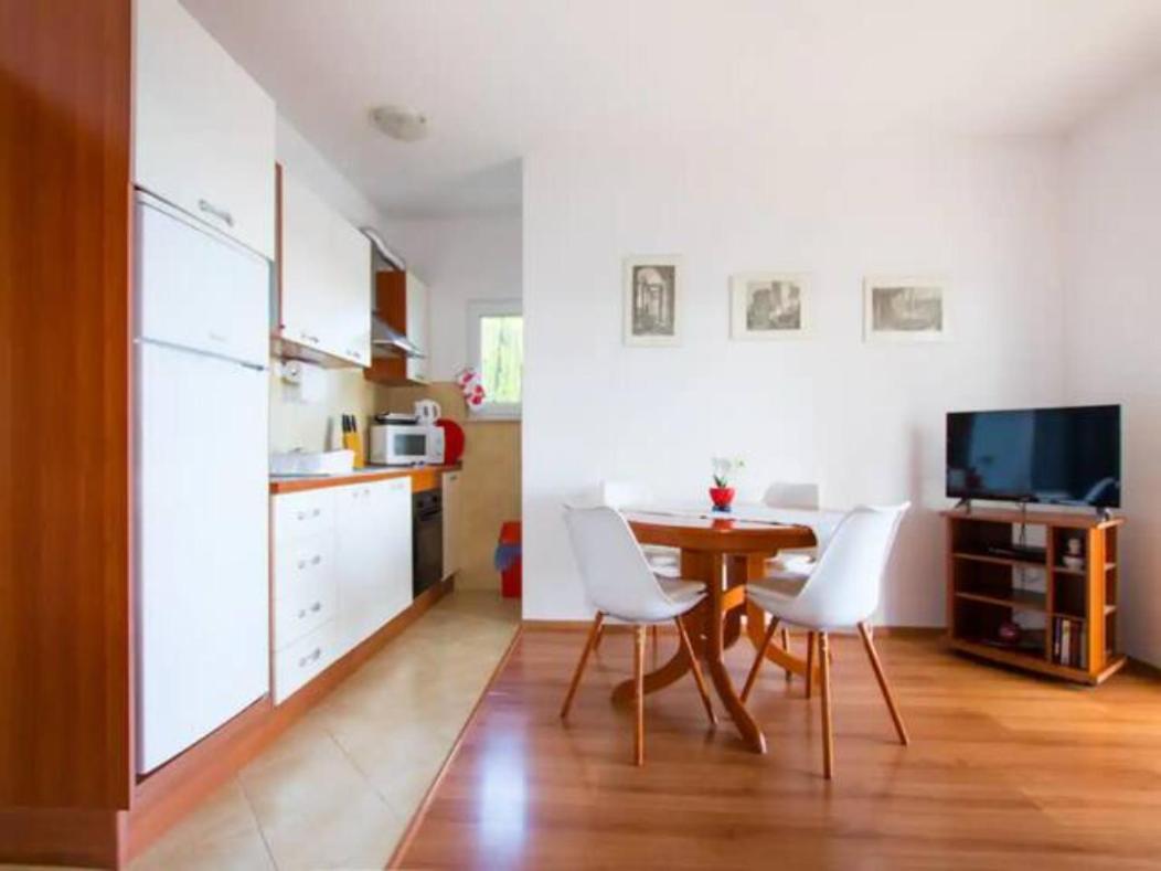 Villa Marta Apartmani Trogir Exterior foto